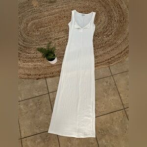 WHITE RIBBED MAXI DRESS
